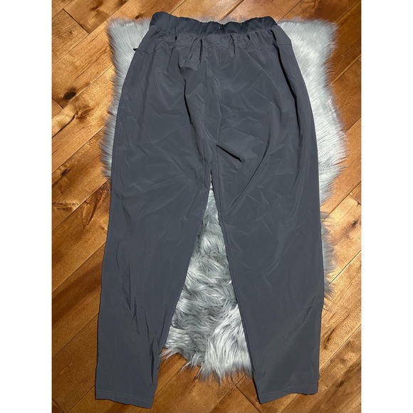 Adidas Women's Under the Lights Woven Warm Up Training Pants Gray Sz Large 16-18 - Picture 4 of 7